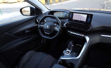 Peugeot 3008 II Plug-In Hybrid Facelifting 1.6 HYBRID 225KM 2021 Peugeot 3008 Peugeot 3008 225 e-EAT8 Allure Pack 1.6 Hybryda Plug-in 225KM, zdjęcie 28