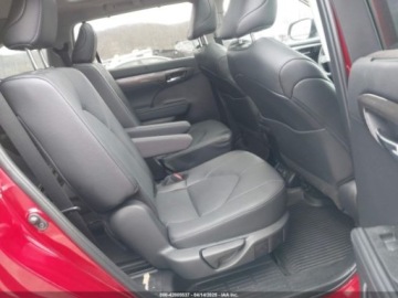 Toyota Highlander III 2024 Toyota Highlander Platinum, 2024r., 4x4, 2.4L 2.4 Benzyna 265KM, zdjęcie 9