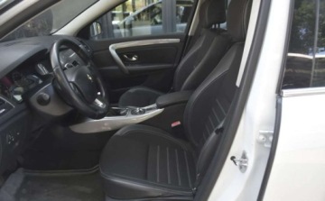 Renault Laguna III Hatchback Phase II 1.5 dCi eco2 110KM 2012 Renault Laguna Renault Laguna dCi 110 FAP Dynamique 1.5 Diesel 110KM, zdjęcie 7