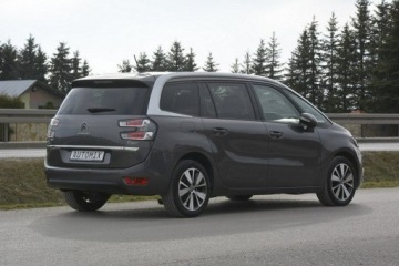 Citroen Grand C4 Picasso II Grand Picasso Facelifting 2.0 BlueHDi 150KM 2018 Citroen C4 Grand Picasso 2.0BlueHDi 7 osobowy hak, zdjęcie 9