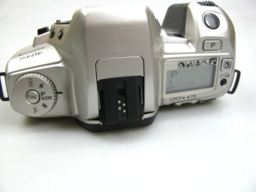 MINOLTA DYNAX 404si - корпус