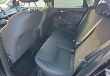 Ford Focus III Sedan Facelifting 1.0 EcoBoost 125KM 2016 Ford Focus Ford Focus 1.0 EcoBoost ST-Line Red ASS Benzyna 125KM, zdjęcie 13