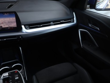 BMW X1 U11 Crossover 1.5 20i 170KM 2022 BMW X1 sDrive20i, Salon Polska, Serwis ASO, zdjęcie 7