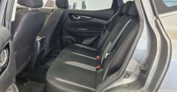 Nissan Qashqai II Crossover Facelifting 1.6 DiG-T 163KM 2018 Nissan Qashqai 1.6 DIG-T 163KM Panoramadach Kamera cofania 1.6 Benzyna, zdjęcie 9