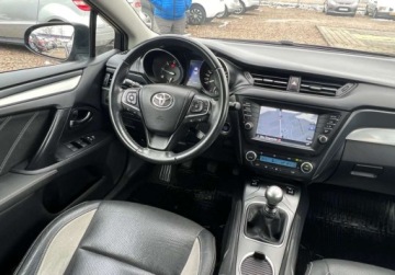 Toyota Avensis III Sedan Facelifting 2015 2.0 D-4D 143KM 2016 Toyota Avensis 2.0D 143KM EXCLUSIVE Xenon Led Navi Kamera Klima Skora SALO, zdjęcie 17