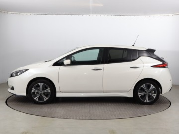 Nissan Leaf II Hatchback Elektryczny e+ 62kWh 218KM 2020 Nissan Leaf 62 kWh, Automat, VAT 23%, Skóra, Navi, zdjęcie 2