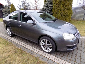 Volkswagen Jetta VI 2007 VOLKSWAGEN JETTA V 1,6 FSI 115 KM 184 TYŚ. KM, zdjęcie 5