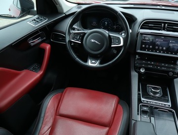 Jaguar F-Pace SUV 2.0 i4D 180KM 2017 Jaguar F-Pace 20d, Salon Polska, 177 KM, 4X4, zdjęcie 6