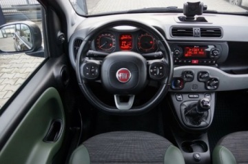 Fiat Panda III 4x4 Seria 1  0.9 TwinAir 85KM 2017 Fiat Panda 0.9 Benzyna 85 KM, 4x4, Klimatyzacja, Hak, GWARANCJA Benzyna, zdjęcie 11