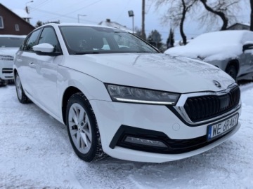Skoda Octavia IV Kombi 2.0 TDI 150KM 2022 Skoda Octavia 2.0 TDI 150 KM DSG AMBITION BEZWYPADKOWY 2.0 Diesel 150KM, zdjęcie 4