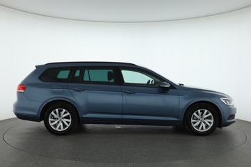 Volkswagen Passat B8 Variant 1.4 TSI BlueMotion Technology 125KM 2018 VW Passat 1.4 TSI, Salon Polska, Klima, zdjęcie 5