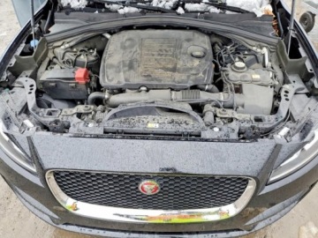 Jaguar F-Pace 2019 Jaguar F-Pace Premium 2019 2.0 Benzyna 247KM, zdjęcie 6