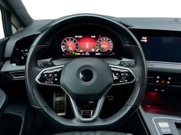Volkswagen Golf VII Hatchback 5d Facelifting 1.5 TSI ACT 150KM 2020 Volkswagen Golf Volkswagen Golf VIII 1.5 eTSI 150KM DSG R-Line LED Kamer, zdjęcie 23