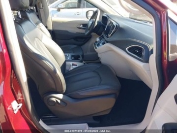 Chrysler Pacifica II 2023 Chrysler Pacifica Touring L 2023 3.6l 3.6 Hybryda 287KM, zdjęcie 9