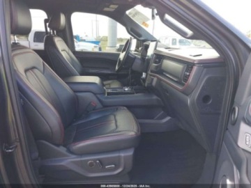 Ford Expedition III 2022 Ford Expedition Limited 2022 3.5 Benzyna 400KM, zdjęcie 9