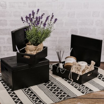 Черный деревянный ящик с ручками 30х20х14 см.