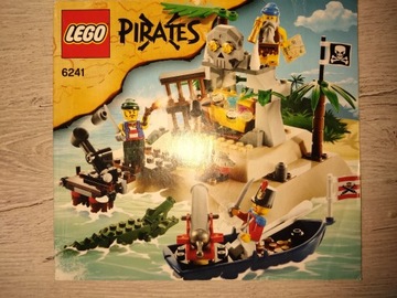 Lego 6241 Pirates Loot Island (1975)