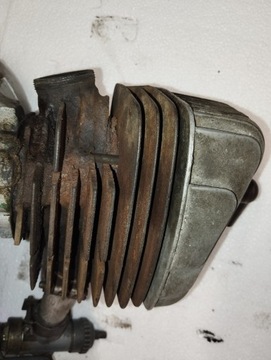 ЧАСТИ ДВИГАТЕЛЯ WSK WFM SHL РАМА ДВИГАТЕЛЯ M06