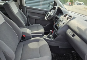 Volkswagen Caddy III Kombi Facelifting 1.2 TSI 104KM 2011 Volkswagen Caddy Swiezo sprowadzonyZarejestrowany Ubezpieczony. Maxi 7 oso, zdjęcie 11