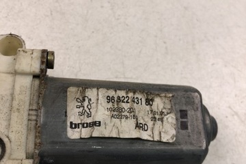 MOTOREK OKNO PŘEDNÍCH PRAVÝCH DVEŘE PEUGEOT 607 (9D 9U) 9632243180