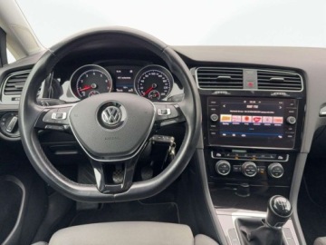 Volkswagen Golf VII Hatchback 3d Facelifting 1.5 TSI BMT 130KM 2019 Volkswagen Golf 1.5 TSI 130KM Manual Serwis ASO Ambiente 1.5 Benzyna, zdjęcie 16