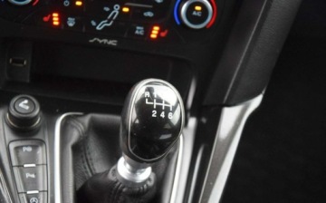 Ford Focus III Sedan Facelifting 1.6 TDCi 115KM 2015 Ford Focus 1.6D 2015 Duza Navi Sam Parkuje 2 KPL KOL Sprowadzony 1.6, zdjęcie 38