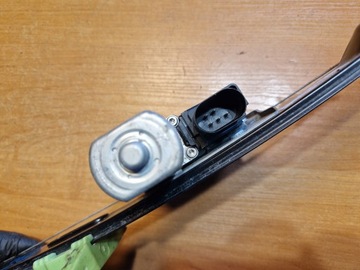 BMW 3 E90 E91 MECHANIZMUS ZVEDÁK OKNO LEVÝ ZADNÍ 7075883