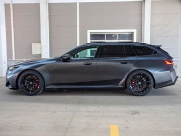 BMW Seria 5 G90-91 M Touring 4.4 V8 727KM 2026 BMW Seria 5 M5 Touring Combi 4.4 (727KM) 2026, zdjęcie 3