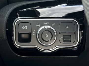 Mercedes Klasa A W177/V177 Hatchback Facelifting 1.3 200 163KM 2024 Mercedes-Benz A 200 AMG Line/ Pakiet integracyjny, zdjęcie 29