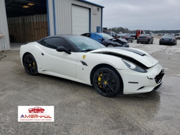 Ferrari California 2010 Ferrari California 2010 4.3L V8 Convertible 4.3 Benzyna 453KM
