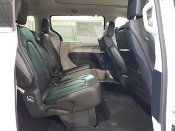 Chrysler Pacifica II 2023 Chrysler Pacifica Touring L 2023 3.6l 3.6 Benzyna 287KM, zdjęcie 10