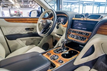 Bentley Bentayga 2021 Bentley Bentayga V8 2021, Bezwypadkowy 4.0 Benzyna 542KM, zdjęcie 25