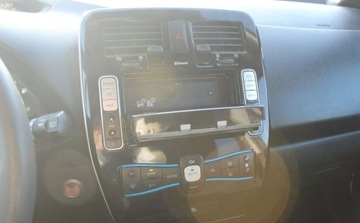 Nissan Leaf I Hatchback 5d Facelifting Elektryczny 109KM 2016 Nissan Leaf Elektryczny 109KM, zdjęcie 22