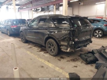 Ford Explorer VI 2023 Ford Explorer Timberline, 2023r., 4x4, 2.3L 2.3 Benzyna 300KM, zdjęcie 3