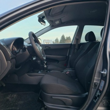 Hyundai i30 I Hatchback 1.4 109KM 2010 Hyundai i30 1.4 Blue Classic, zdjęcie 21