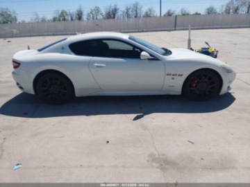 Maserati GranTurismo 2012 Maserati GranTurismo S Automatic 2012 4.7 Benzyna 433KM, zdjęcie 6