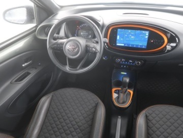 Toyota Aygo X 1.1 VVT-i 72KM 2022 Toyota Aygo X 1.0, Salon Polska, Serwis ASO, zdjęcie 6