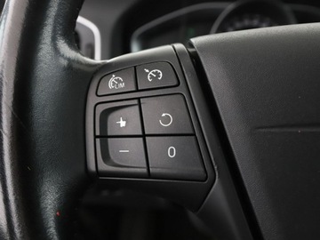 Volvo V60 I Kombi Facelifting 2.0 D3 DRIVE-E 150KM 2016 Volvo V60 2.0D Automat Business Navi Tempomat, zdjęcie 29