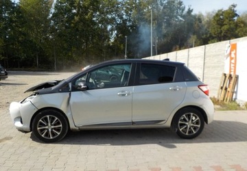 Toyota Yaris III Hatchback 5d Facelifting 2017 1.0 VVT-i 72KM 2019 Toyota Yaris Y20 Okazja Benzyna 72KM, zdjęcie 8