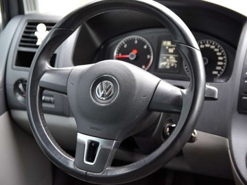 Volkswagen Caravelle T5 Caravelle Facelifting długi rozstaw osi 2.0 TDI 140KM 2013 Volkswagen Caravelle 9cio osobowa_HAK 2.0 Diesel 141KM, zdjęcie 17