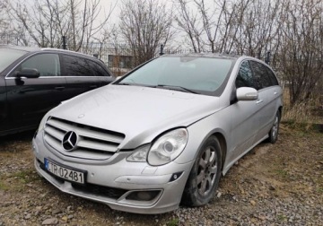 Mercedes Klasa R Off-roader Facelifting 300 CDI BlueEFFICIENCY 190KM 2011 Mercedes-Benz Klasa R 2011r. LONG, 3.0 CDI. 4Matic 7 osob. Lekko uszk praw