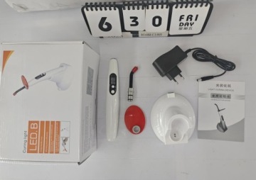 СТОМАТОЛОГИЧЕСКАЯ ПОЛИМЕРИЗАЦИОННАЯ ЛАМПА LED 2200MAH 4 РЕЖИМА