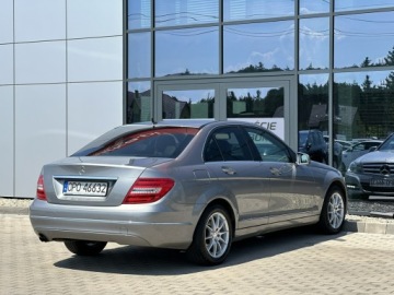 Mercedes Klasa C W204 Limuzyna 1.8 180 CGI BlueEFFICIENCY 156KM 2012 Mercedes C 180 8xAlu Grzany fotel Półskóra, zdjęcie 6