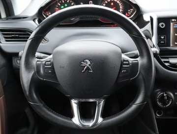 Peugeot 208 I Hatchback 3d 1.2 VTI 82KM 2013 Peugeot 208 1.2 PureTech, Klima, Tempomat, zdjęcie 15