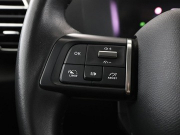 Citroen C4 III SUV 1.2 PureTech 130KM 2021 Citroen C4 PDC klima-auto. Bluetooth tempomat, zdjęcie 29