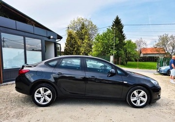 Opel Astra J Sedan 1.4 Turbo ECOTEC 140KM 2013 Opel Astra BENZYNA nawigacja SEDAN super okazja POLECAMY 1.4, zdjęcie 11