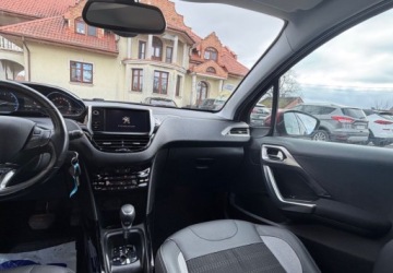 Peugeot 2008 I 2018 Peugeot 2008 1.5 Diesel 120KM, zdjęcie 11