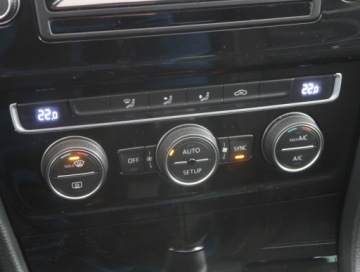 Volkswagen Golf VII Hatchback 3d 1.2 TSI 105KM 2014 VW Golf 1.2 TSI, Klima, Klimatronic, Tempomat, zdjęcie 11