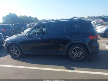 Mercedes GLB 2023 Mercedes-Benz GLB 250 4Matic 2023 2.0l 2.0 Benzyna 221KM, zdjęcie 2