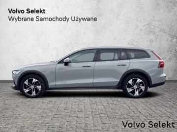 Volvo V60 II  Cross Country Facelifting 2.0 B4 197KM 2023 Volvo V60 Cross Country FV23 Plus Bright B4 197KM, zdjęcie 4